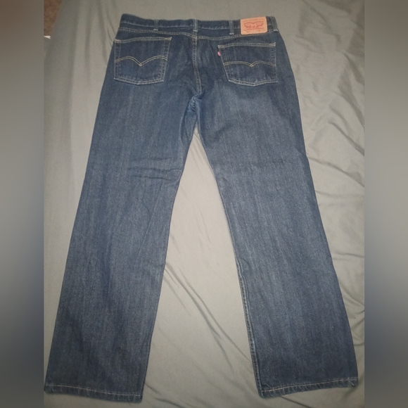 Levi's jeans - Picture 2 of 4